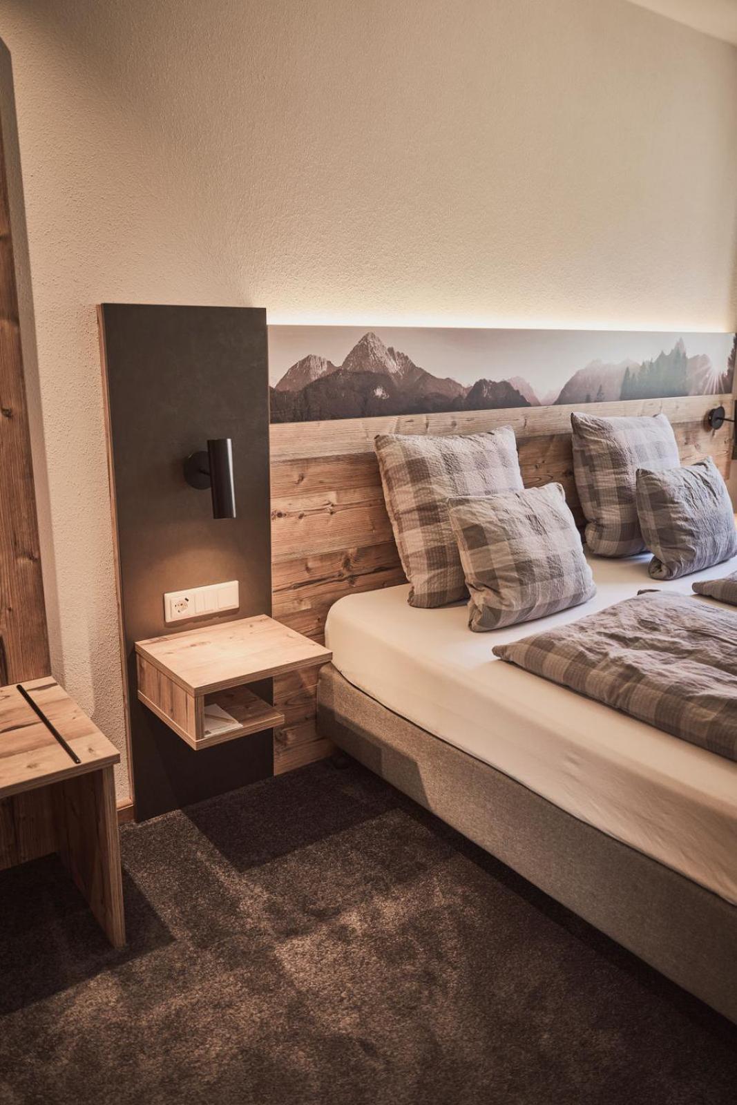 Rait'Ner Wirt Hotel Schleching Buitenkant foto