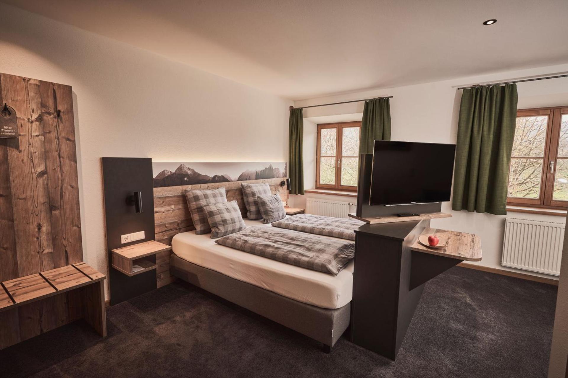Rait'Ner Wirt Hotel Schleching Buitenkant foto